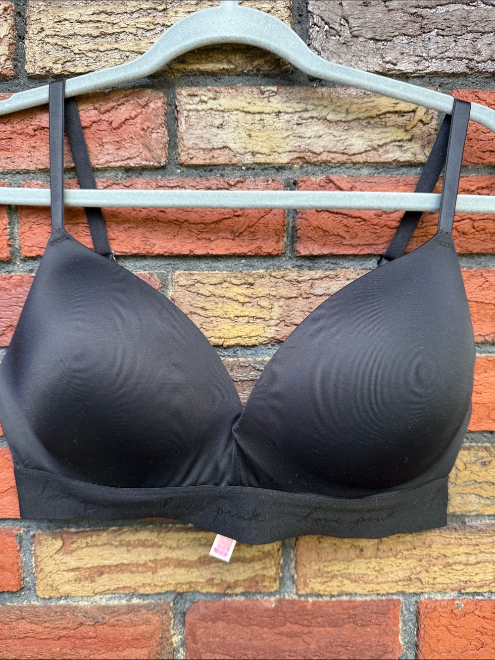 PINK Victoria's Secret Black Wireless Molded Bra